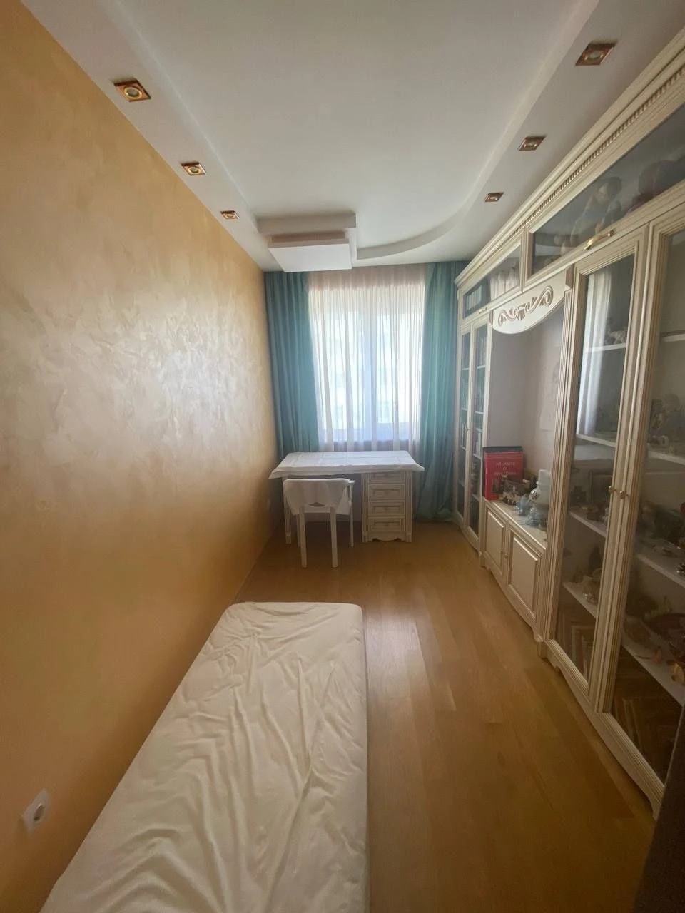 Продаж 3-кімнатної квартири в новобудові на вул. Бортнянська
