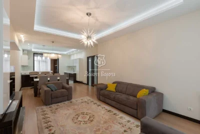 Продаж 3-кімнатній квартири 134,6 м², бульвар Лесі Українки, 7