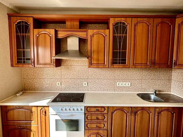 Apartment. Urlivska St., Pozniaky, Kyiv