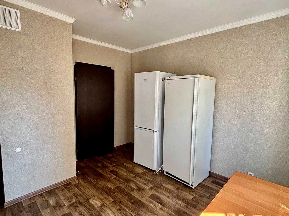 Apartment. Urlivska St., Pozniaky, Kyiv