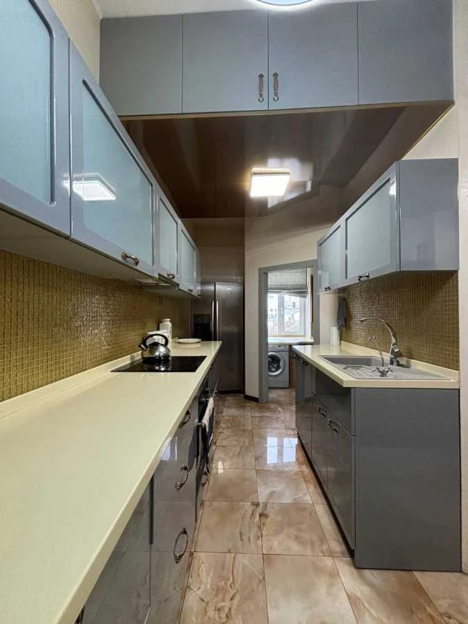 Продаж 2-кімнатна квартира 52 м² на Великій Васильківській вулиці