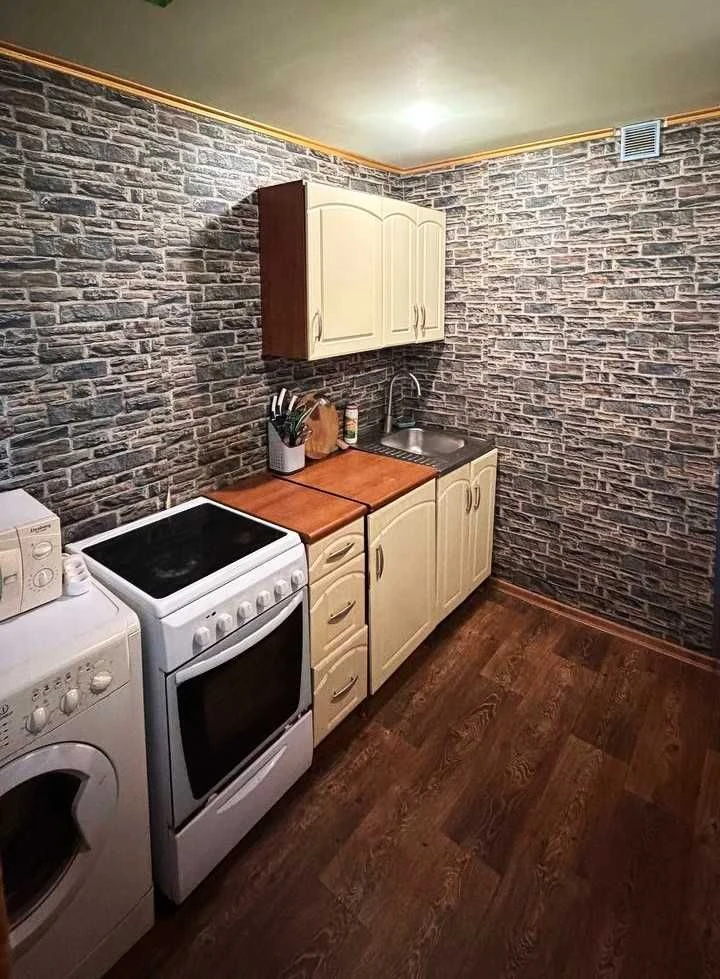 FOR SALE 1-bedroom apartment with good potential on TOPOLI-2 | Convenient