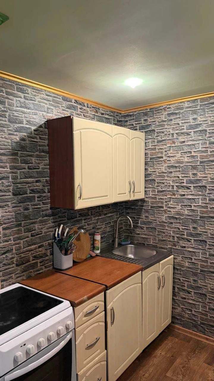 FOR SALE 1-bedroom apartment with good potential on TOPOLI-2 | Convenient