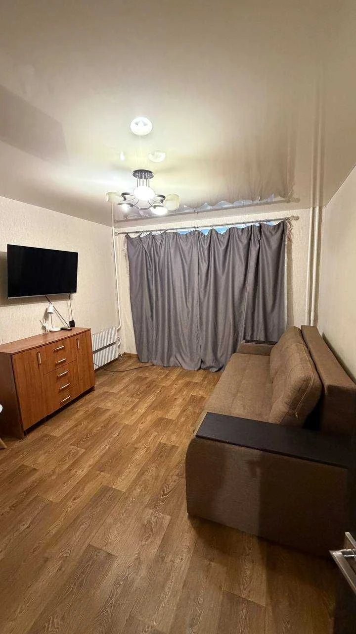 FOR SALE 1-bedroom apartment with good potential on TOPOLI-2 | Convenient