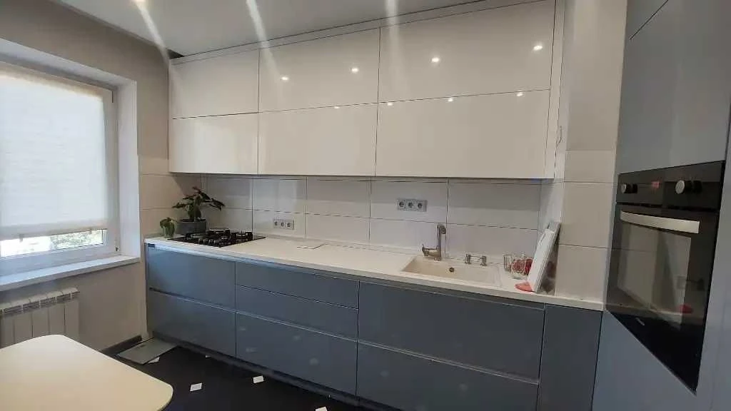For Sale 3-room apartment in Cheshka Topola-3 Right Bank near Sokol