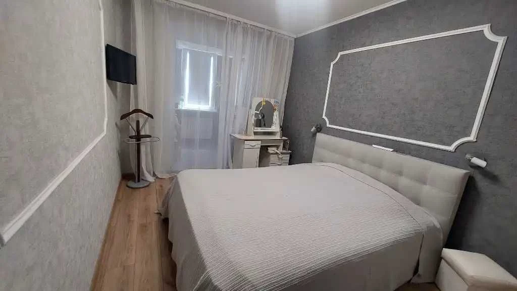 For Sale 3-room apartment in Cheshka Topola-3 Right Bank near Sokol