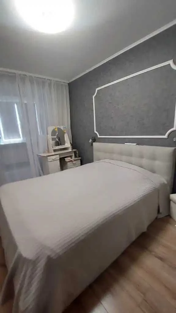 For Sale 3-room apartment in Cheshka Topola-3 Right Bank near Sokol