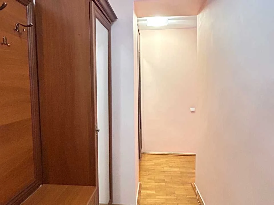 Apartment. Degtiarivska st.