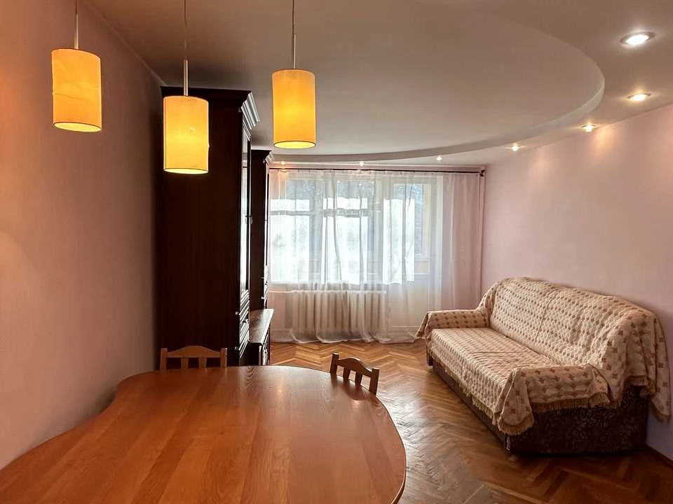Apartment. Degtiarivska st.