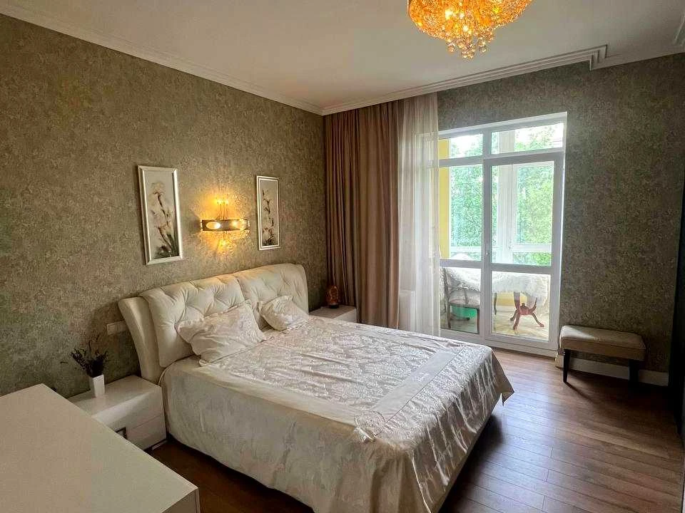 Apartment. Akademika Lebedeva str.