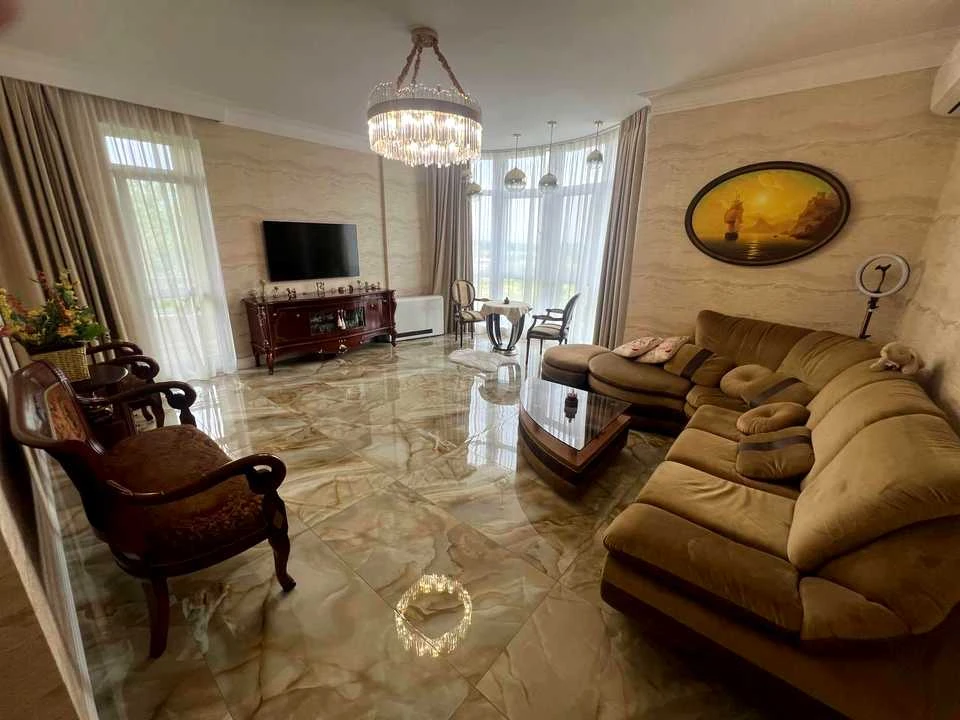 Apartment. Akademika Lebedeva str.