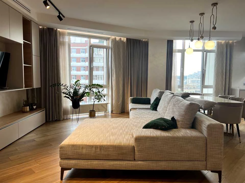Apartment. Saperne Pole, вул.