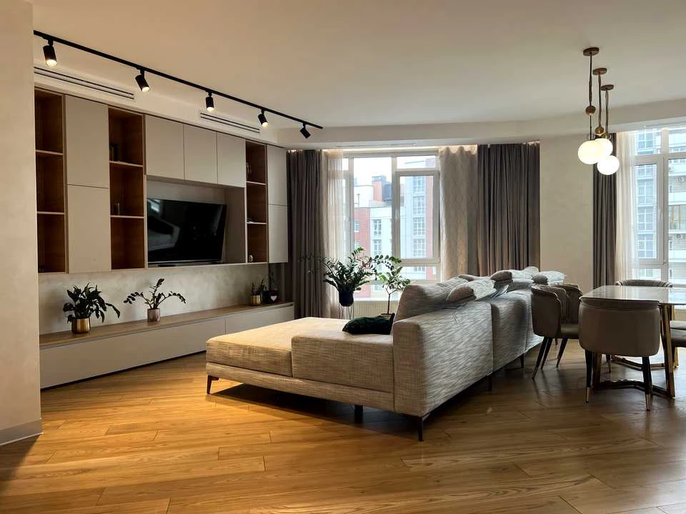 Apartment. Saperne Pole, вул.