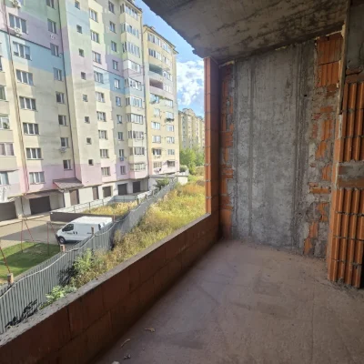 Продаю 3- кім. квартиру з Газовим опаленням, р-н Каскад