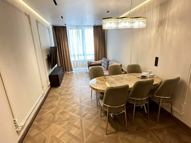 Apartment. Ivano-Frankivsk, Volynchyska St.
