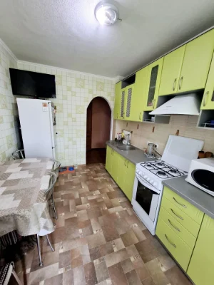 Продаж 2х.кв Кондратьєва, А/О