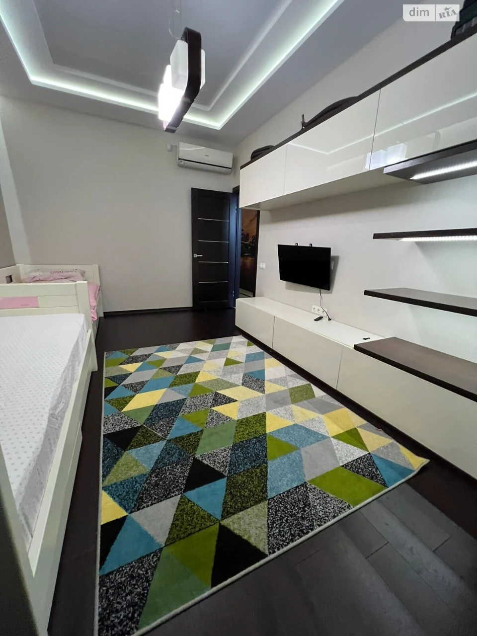 Long-Term Rent Apartment Pecersk