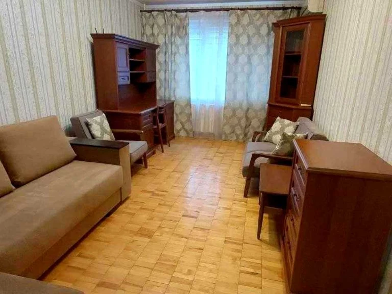 Apartment. Kyiv, Holosiivsky Prospect.