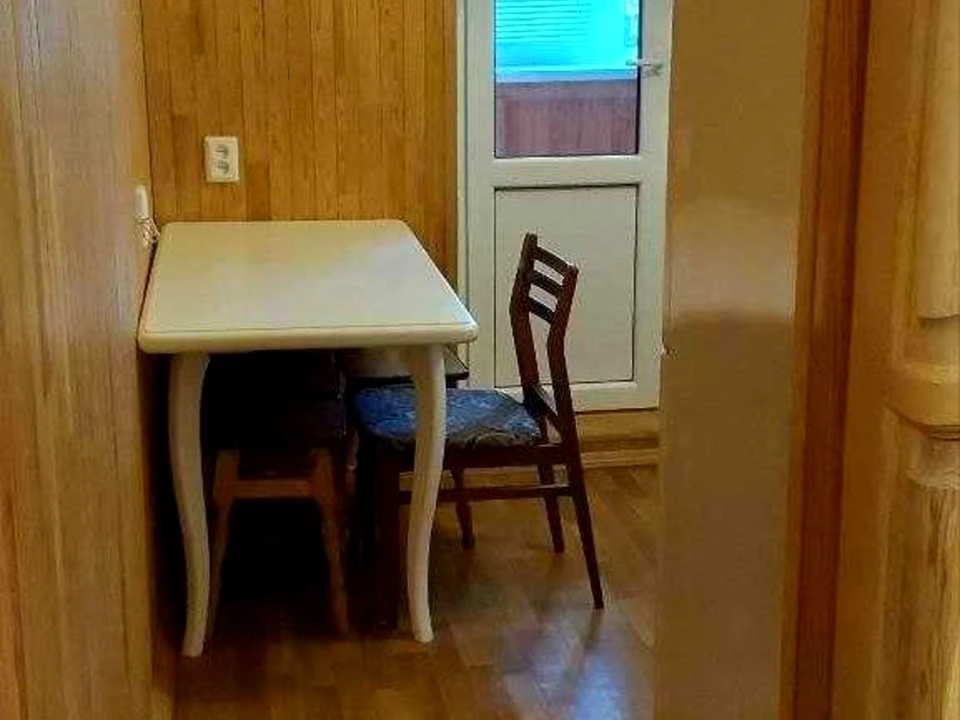 Apartment. Kyiv, Holosiivsky Prospect.