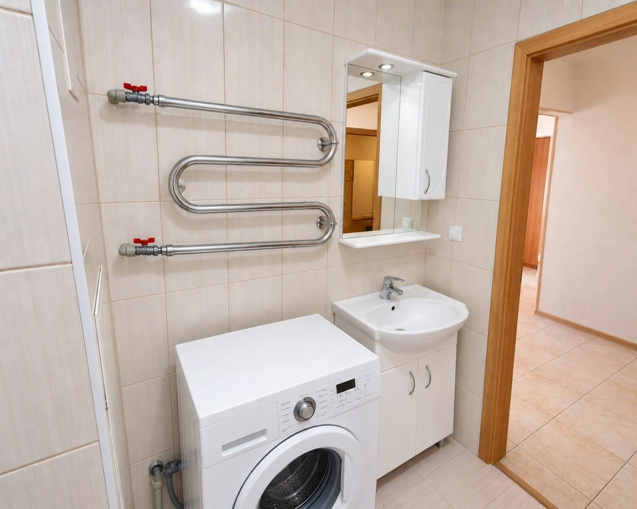 Без, 1 к. вул. Чавдар, Осокорки, 43 м²