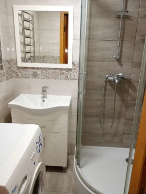 2-bedroom apartment on Vysotskogo/Palia