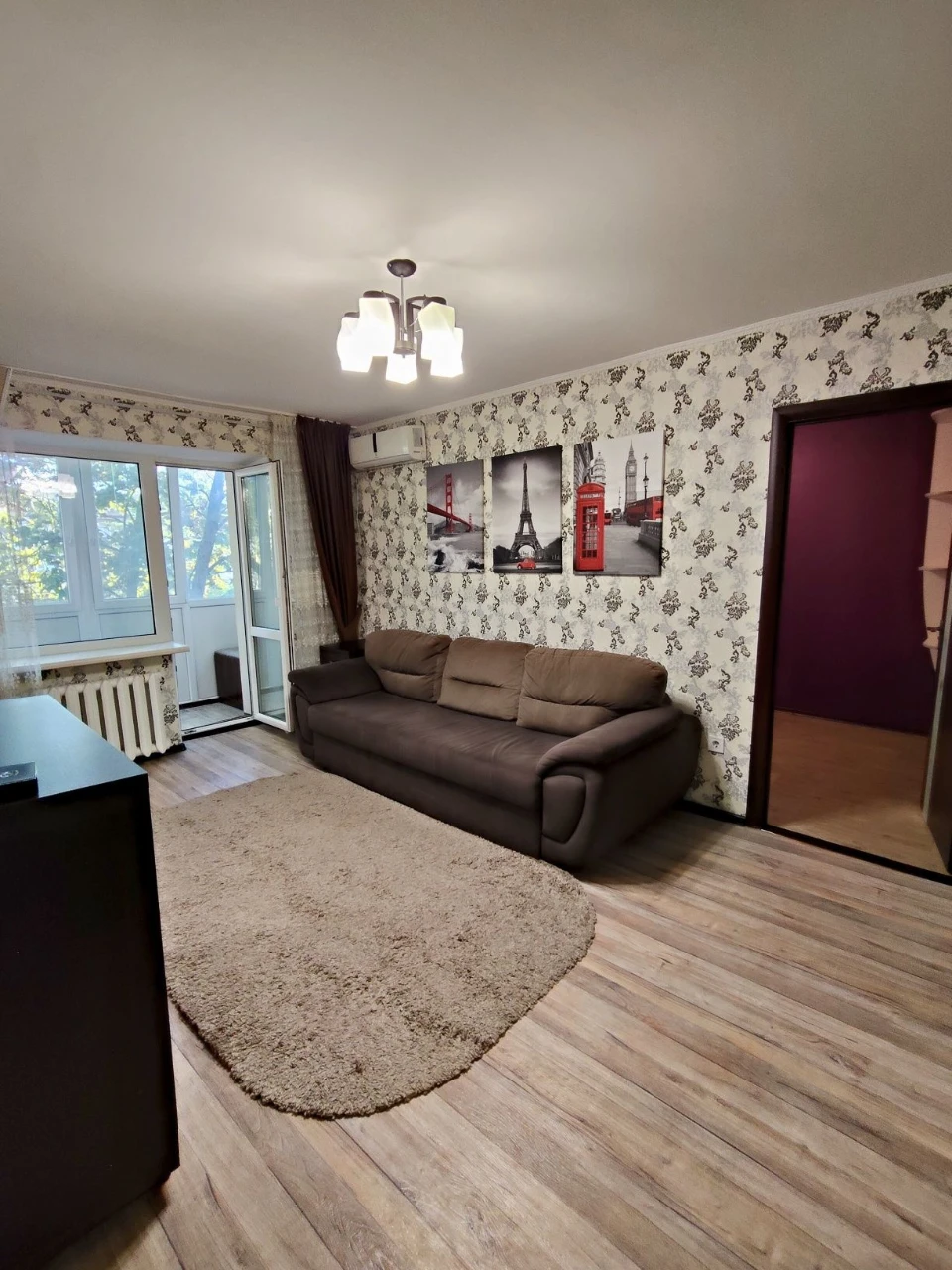 2-room apartment for sale with furniture and appliances