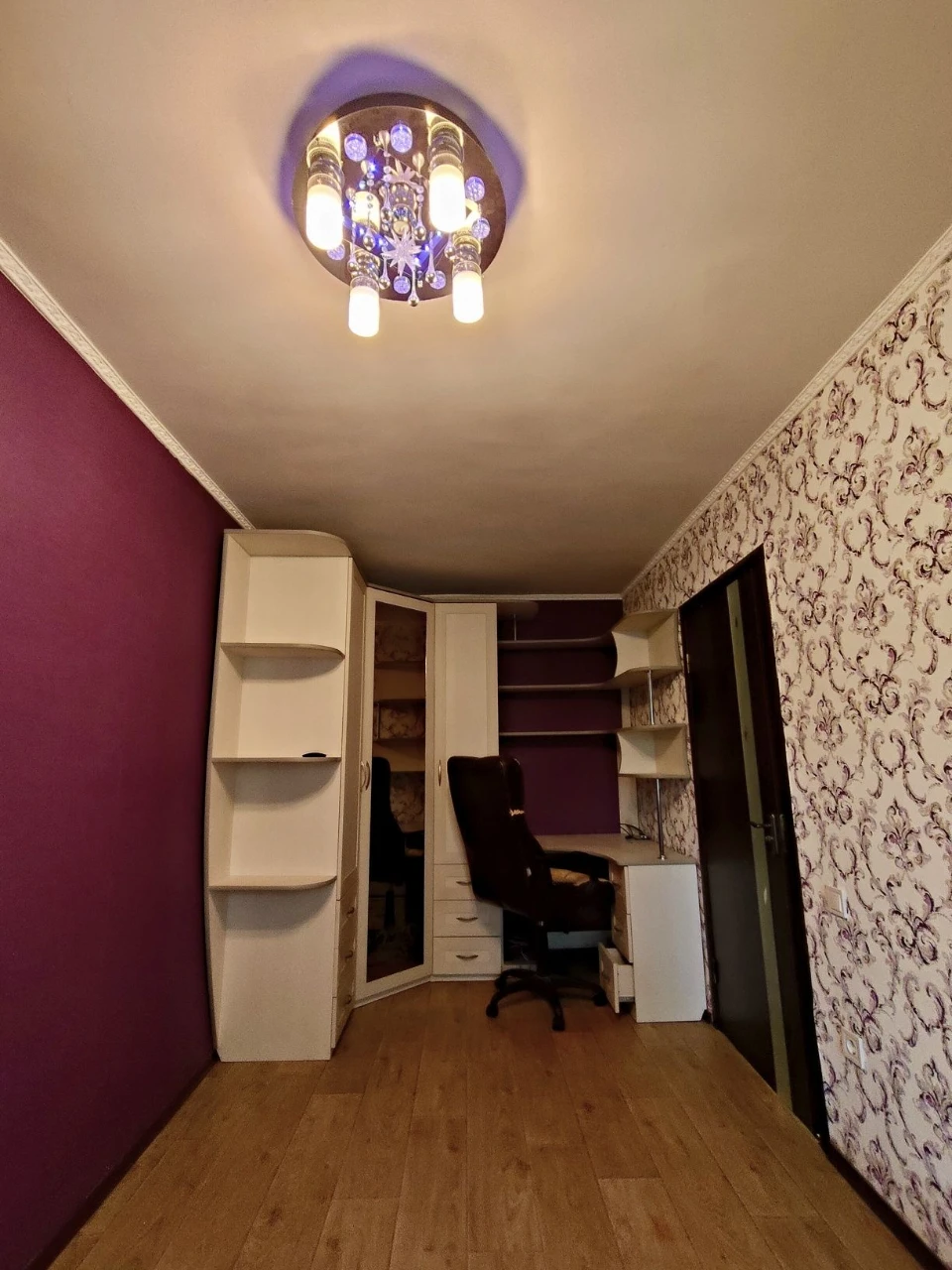 2-room apartment for sale with furniture and appliances