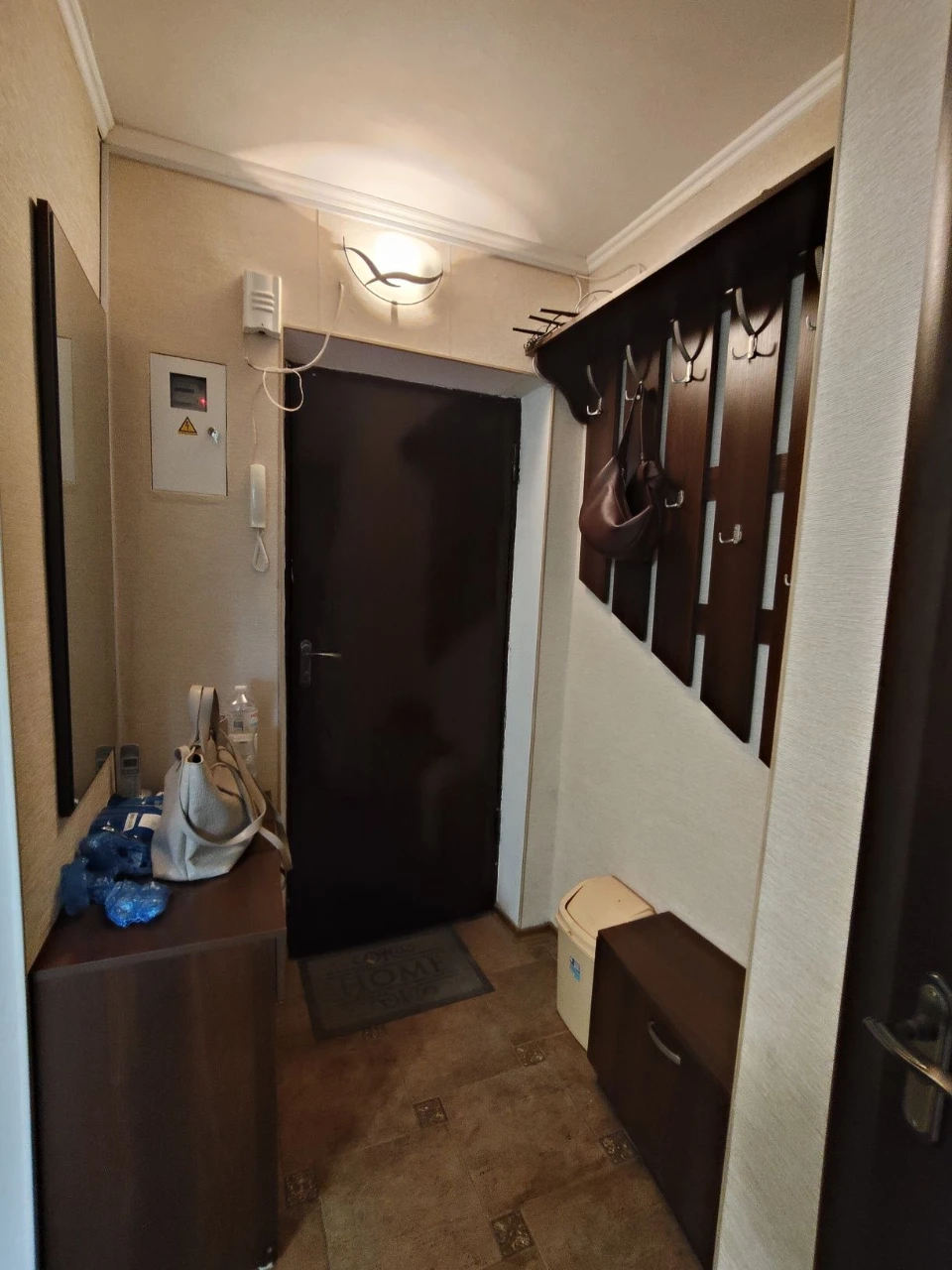 2-room apartment for sale with furniture and appliances