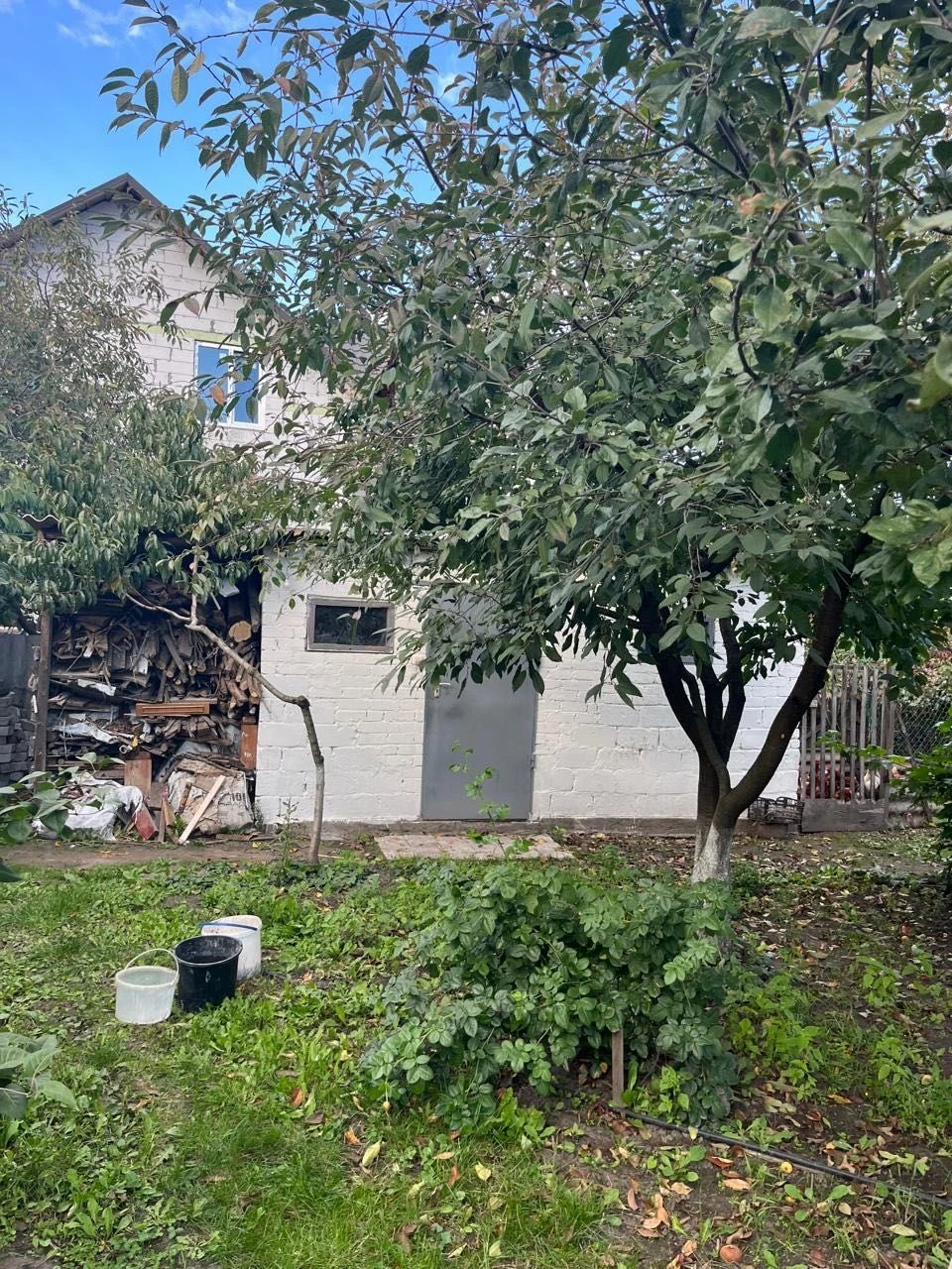 For Sale: House in Desniansky District