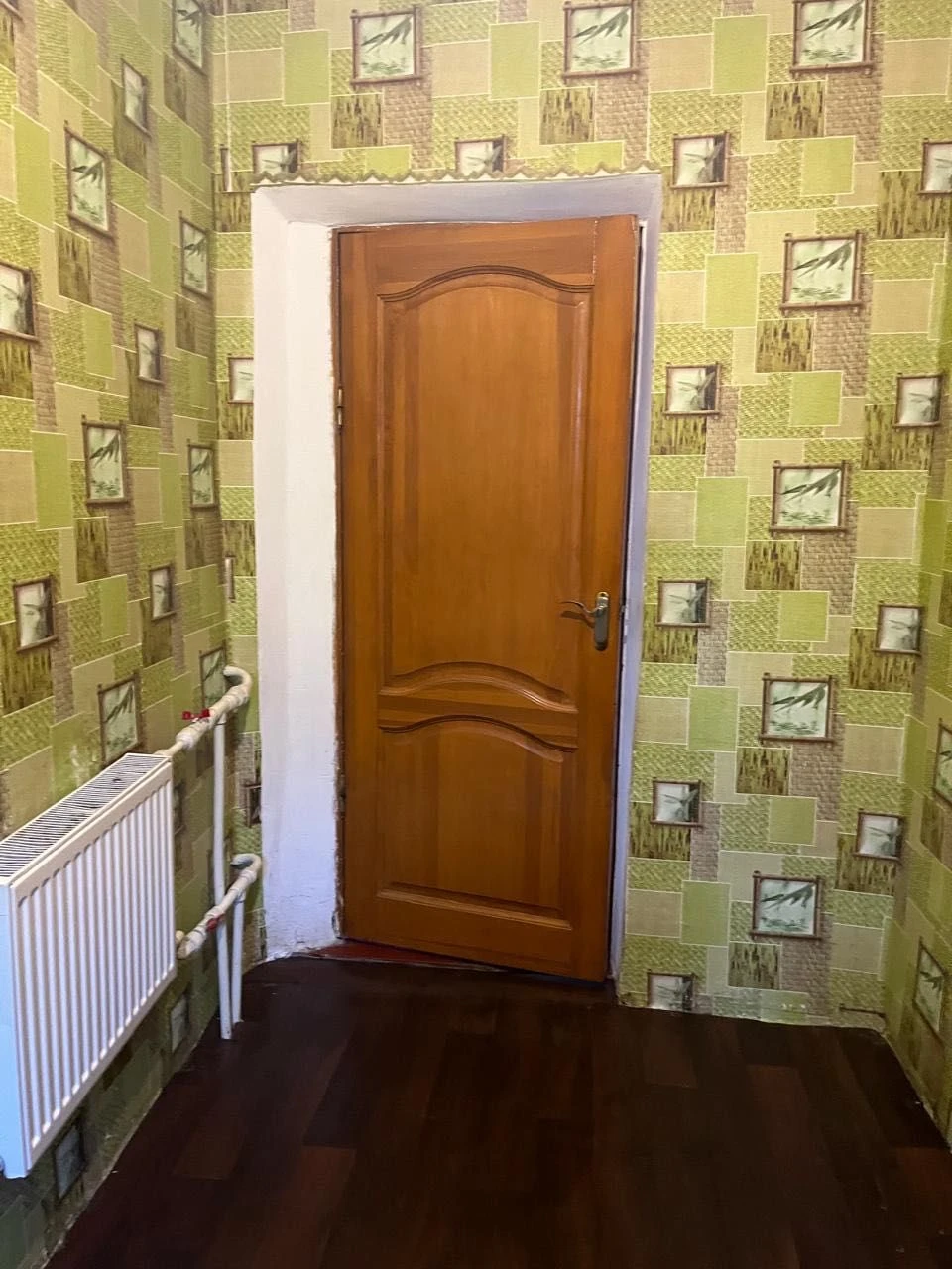 For Sale: House in Desniansky District