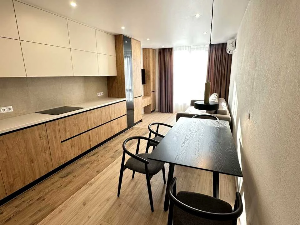Apartment. Ivano-Frankivsk, вулиця Юліани Пелеши