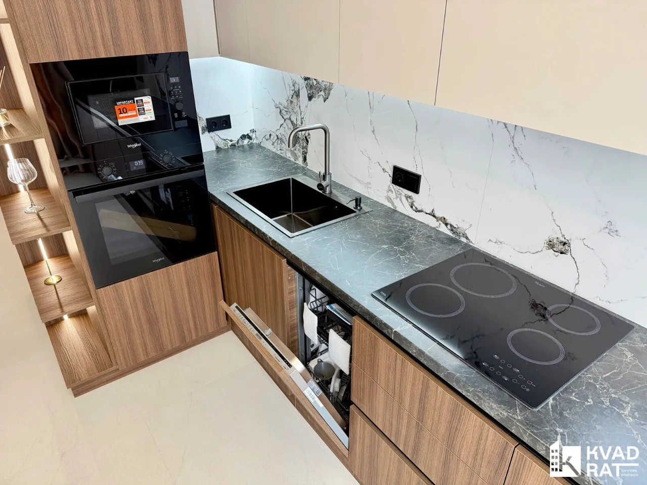 High-Quality One-Bedroom Apartment with River View
