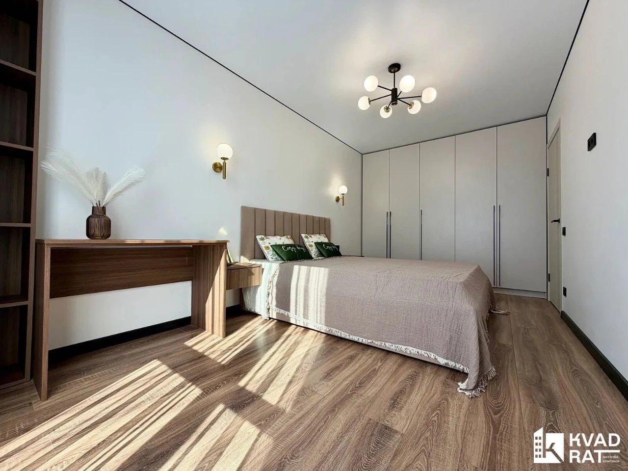 High-Quality One-Bedroom Apartment with River View