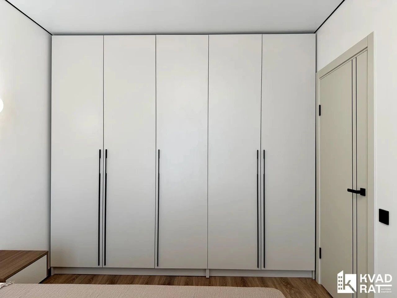 High-Quality One-Bedroom Apartment with River View