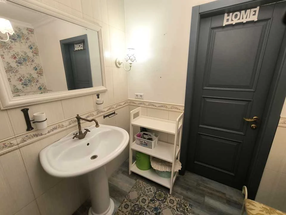Apartment. Holosiivskyy Street, Kyiv
