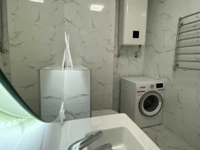 Apartment. Дніprovska naberezna, вул.