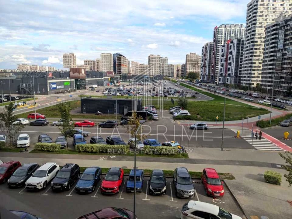 Квартира. Київ, Олександра Олеся вулиця