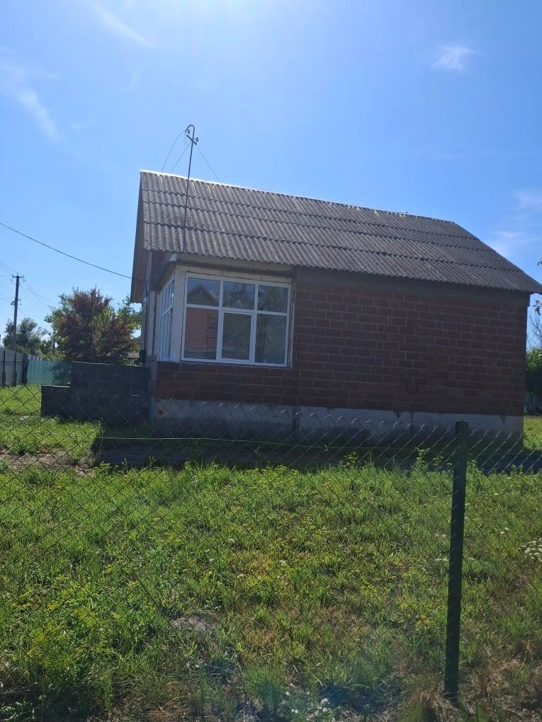 For sale house in the village of Luka.