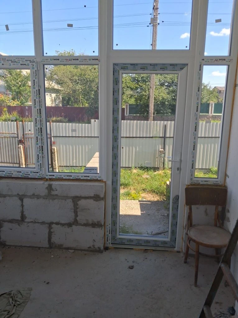 For sale house in the village of Luka.