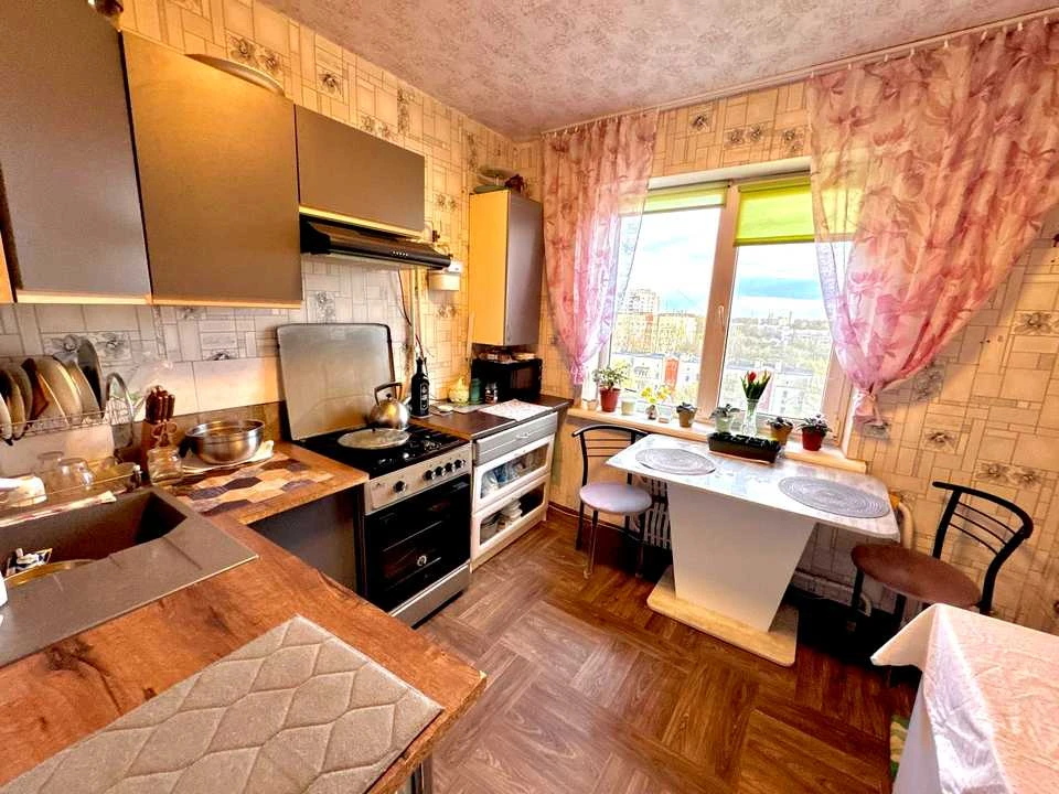 Квартира. Днепр, Паникахи ул., 77а/