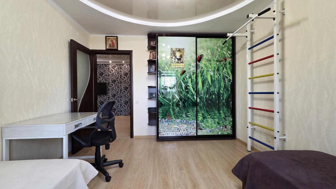 Two-room apartment on Ivan Sirka st., near Vist, 54 sq m