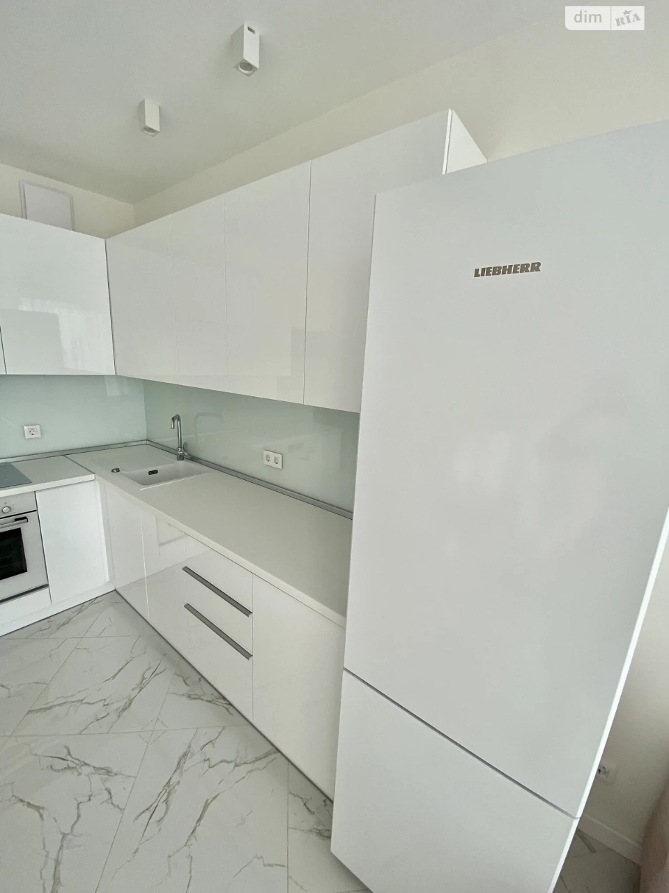 Long-Term Rental Apartment Осокорки