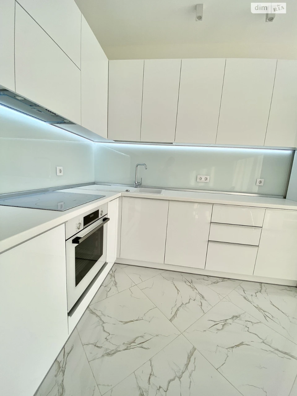 Long-Term Rental Apartment Осокорки
