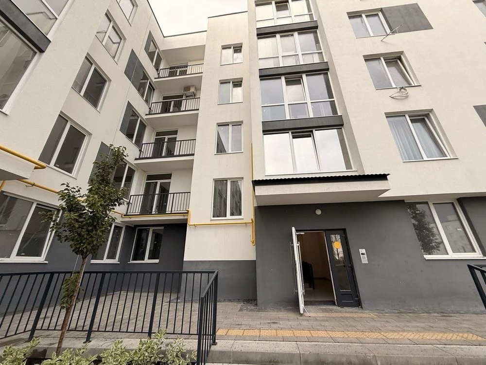 Sale of a 2-room apartment with partial renovation