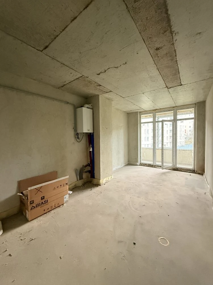 Sale of a 2-room apartment with partial renovation
