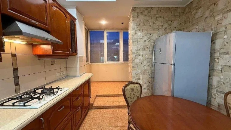 For Sale. 2-room apartment. Street: Cooperative 2, Center