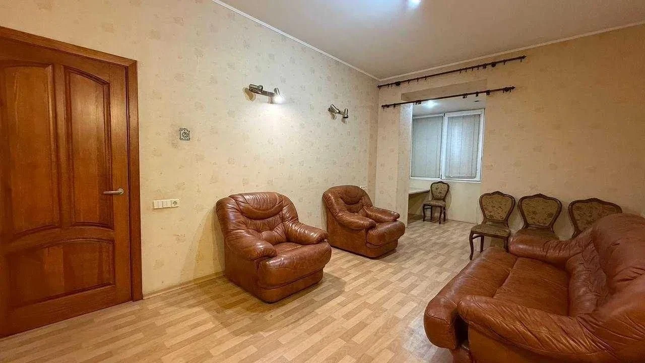 Продажа. 2-комнатная квартира. ул. Кооперативная 2, Центр
