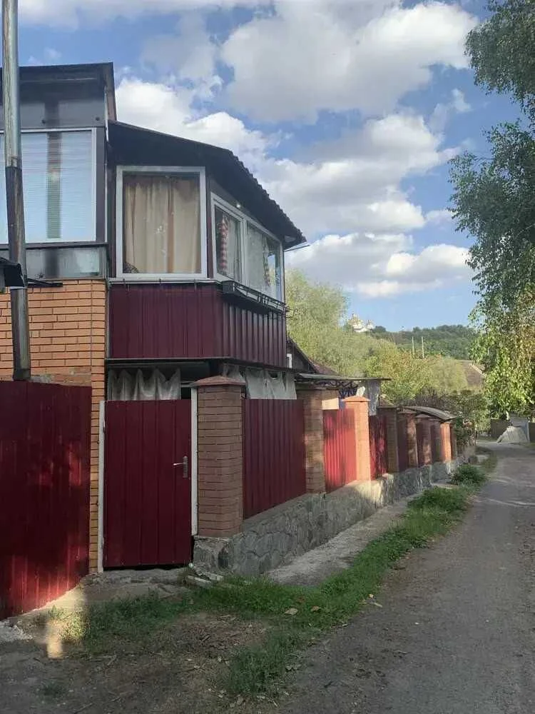 House for Sale in Poltava with Ready Space for Living and Business