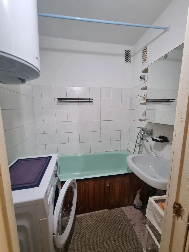 Продається 1-кімнатна квартира, вул. Клавдіївська 36