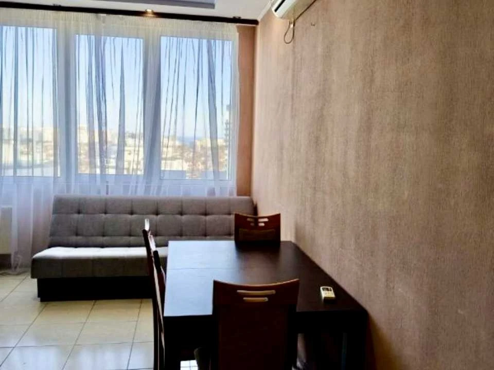 Apartment. Odessa, Lustdorfskaya Street